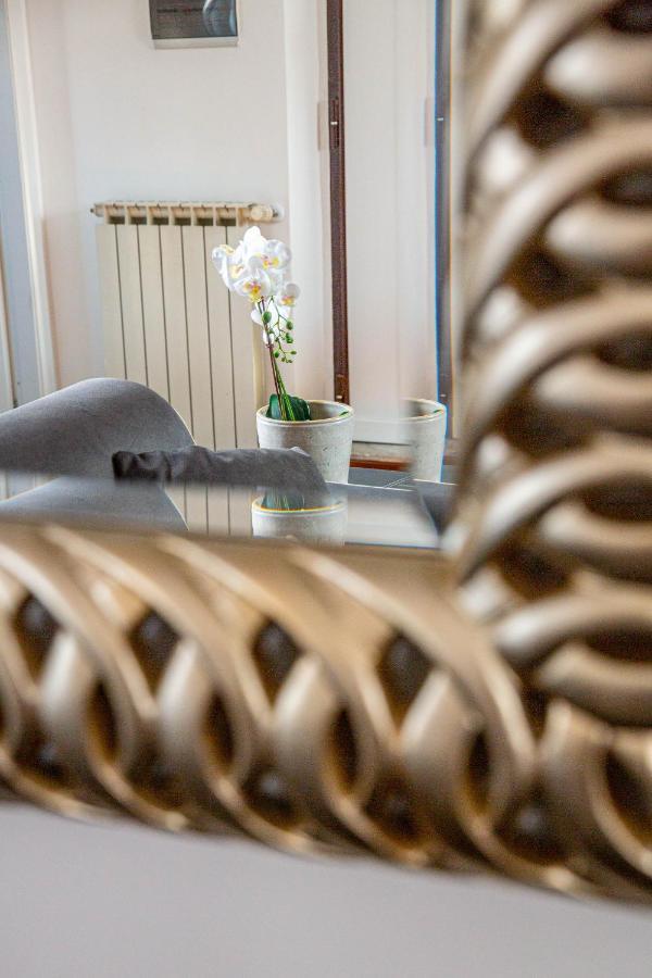 Luxury Top Floor In Trastevere روما المظهر الخارجي الصورة